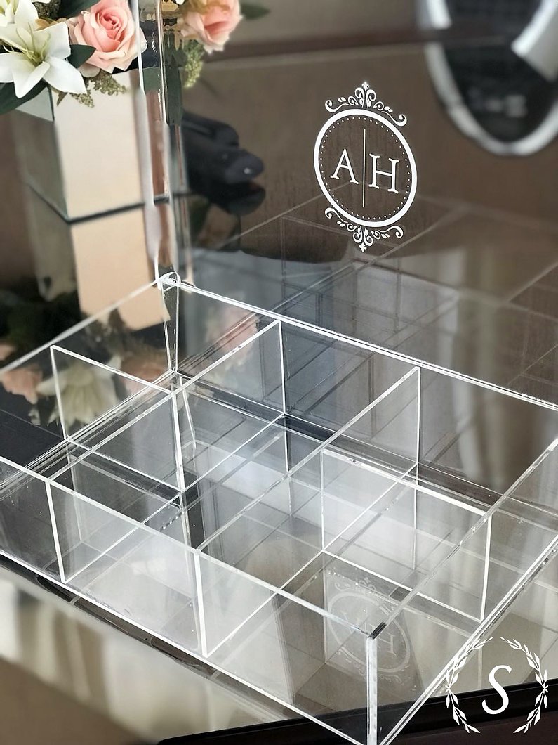 Caixa Acrílico para Lavabo Personalizado a Laser